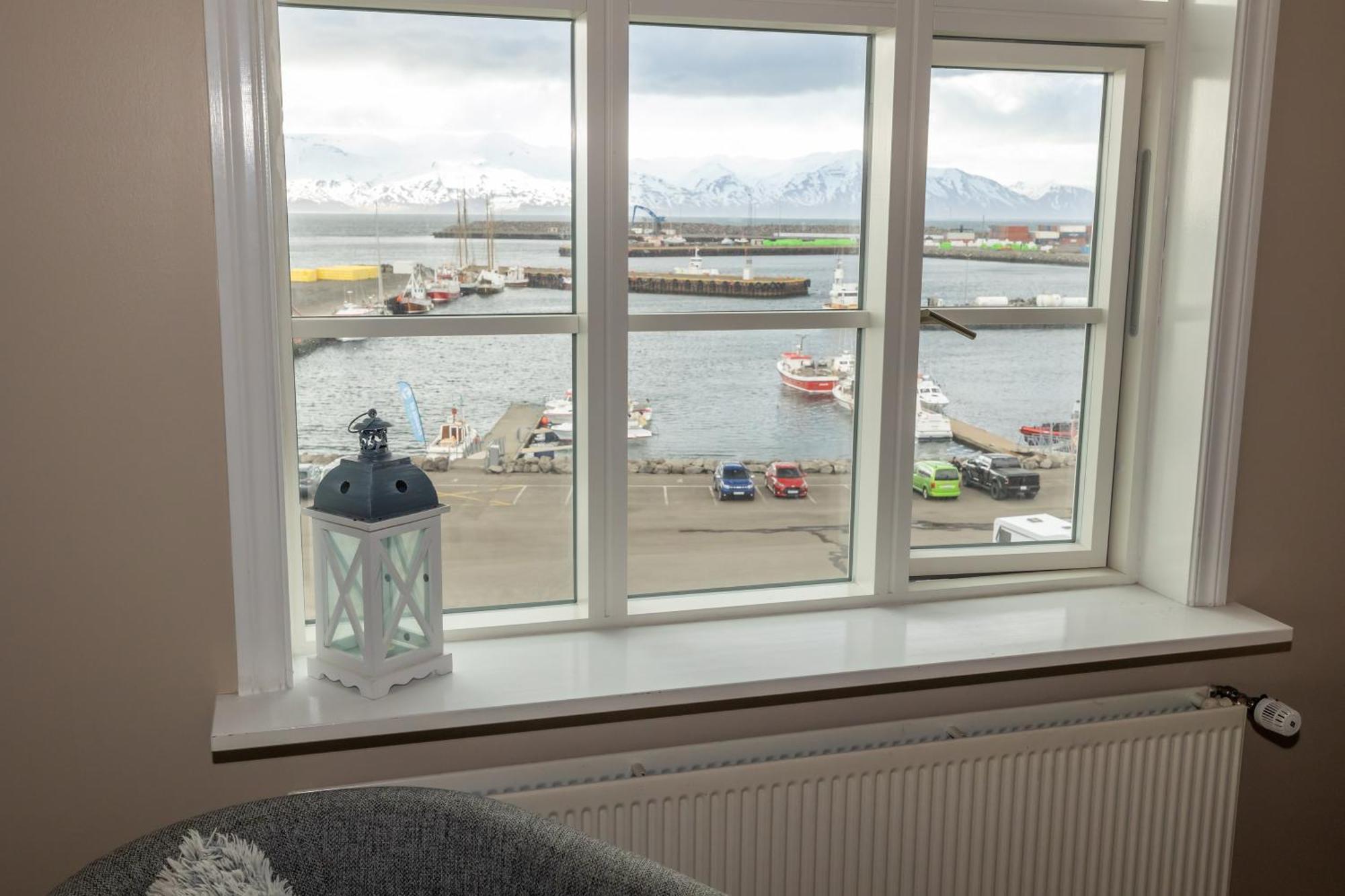 Bjarnabúð Apartment Husavik Bagian luar foto